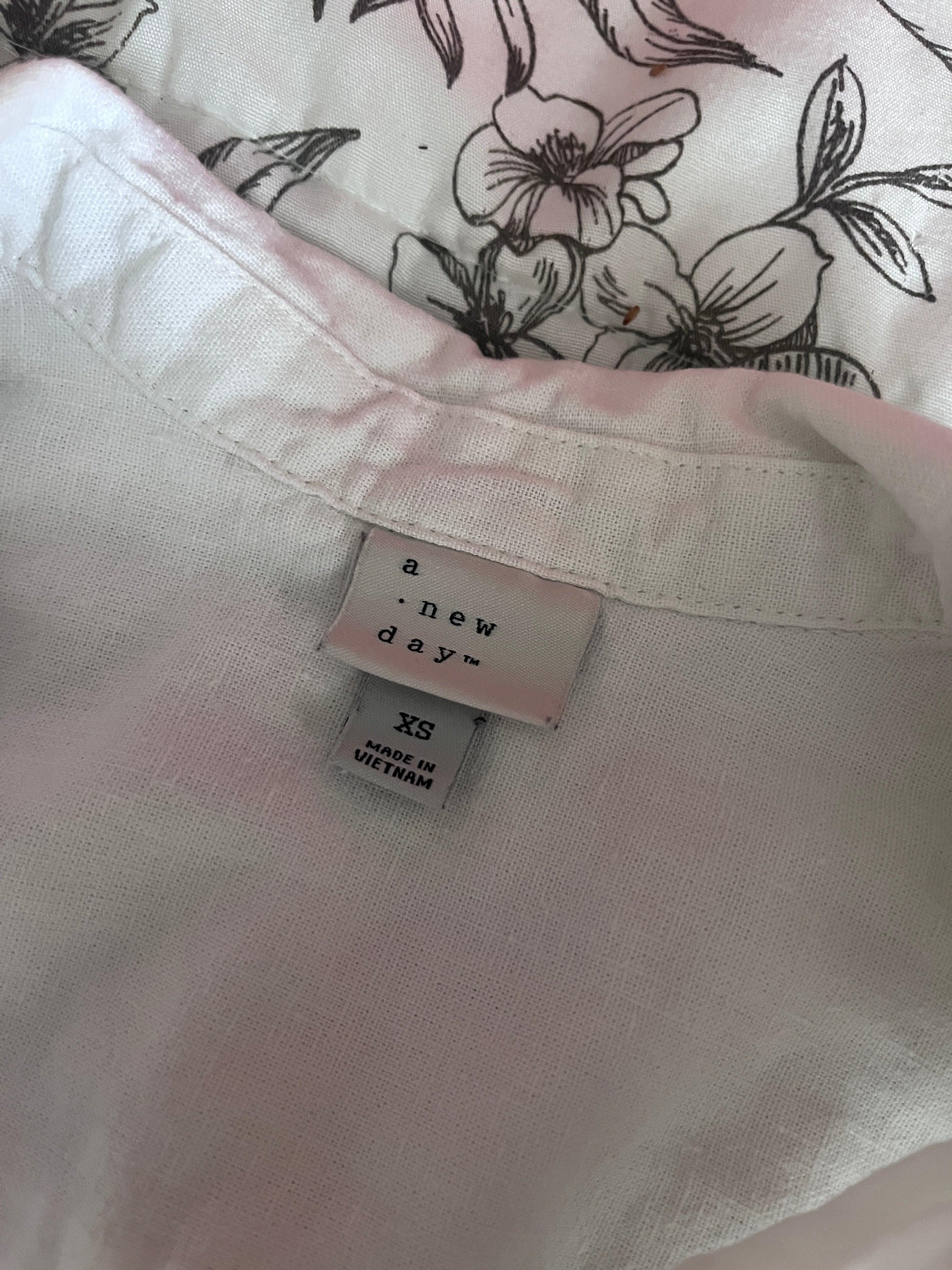 XS Be Kind to Your Mind Button Up