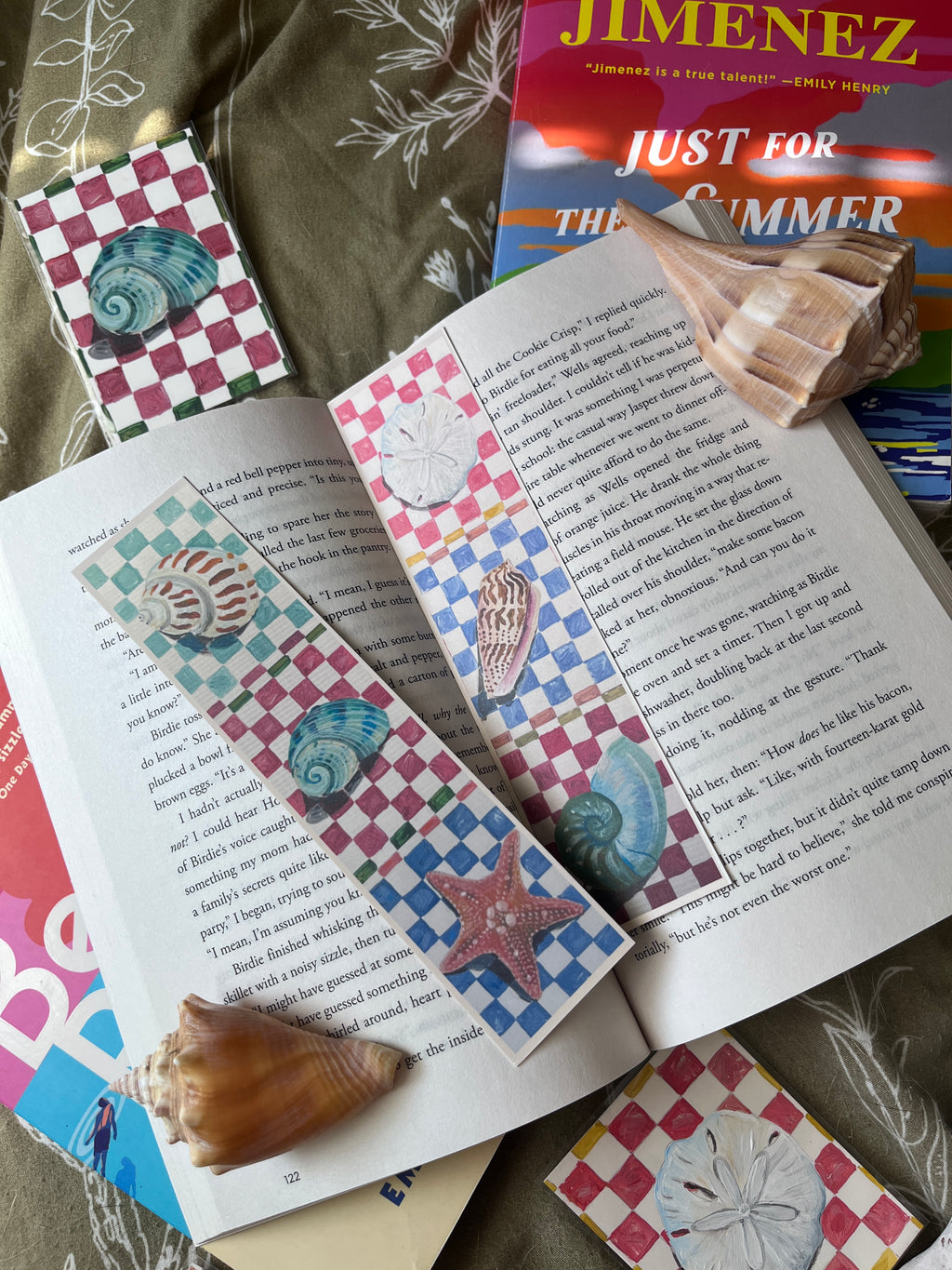 Checkered Sea Shell Bookmark
