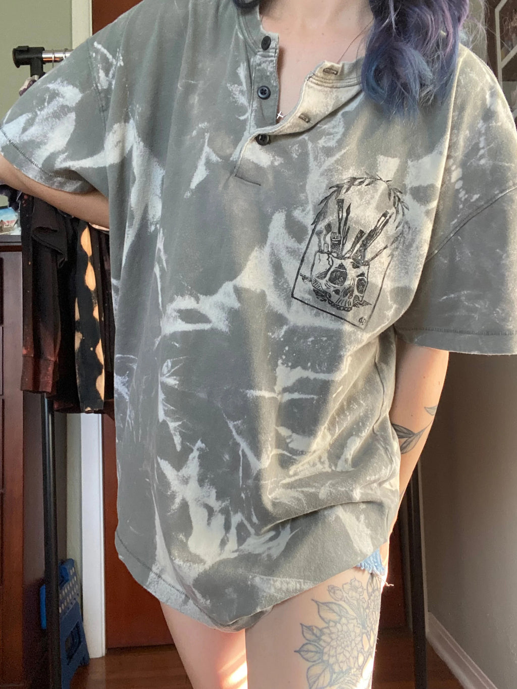 XL Starving Artist Shirt