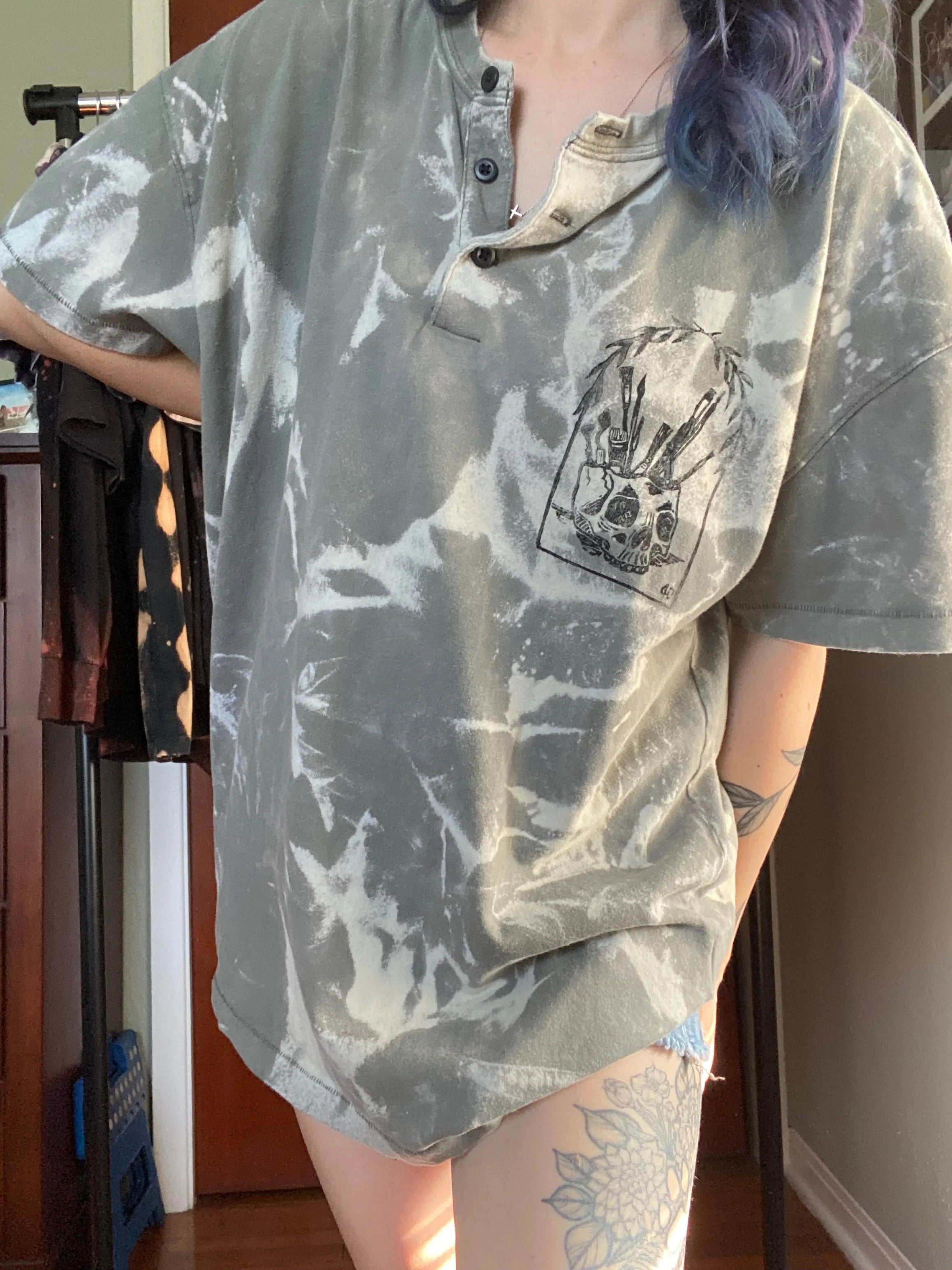 XL Starving Artist Shirt