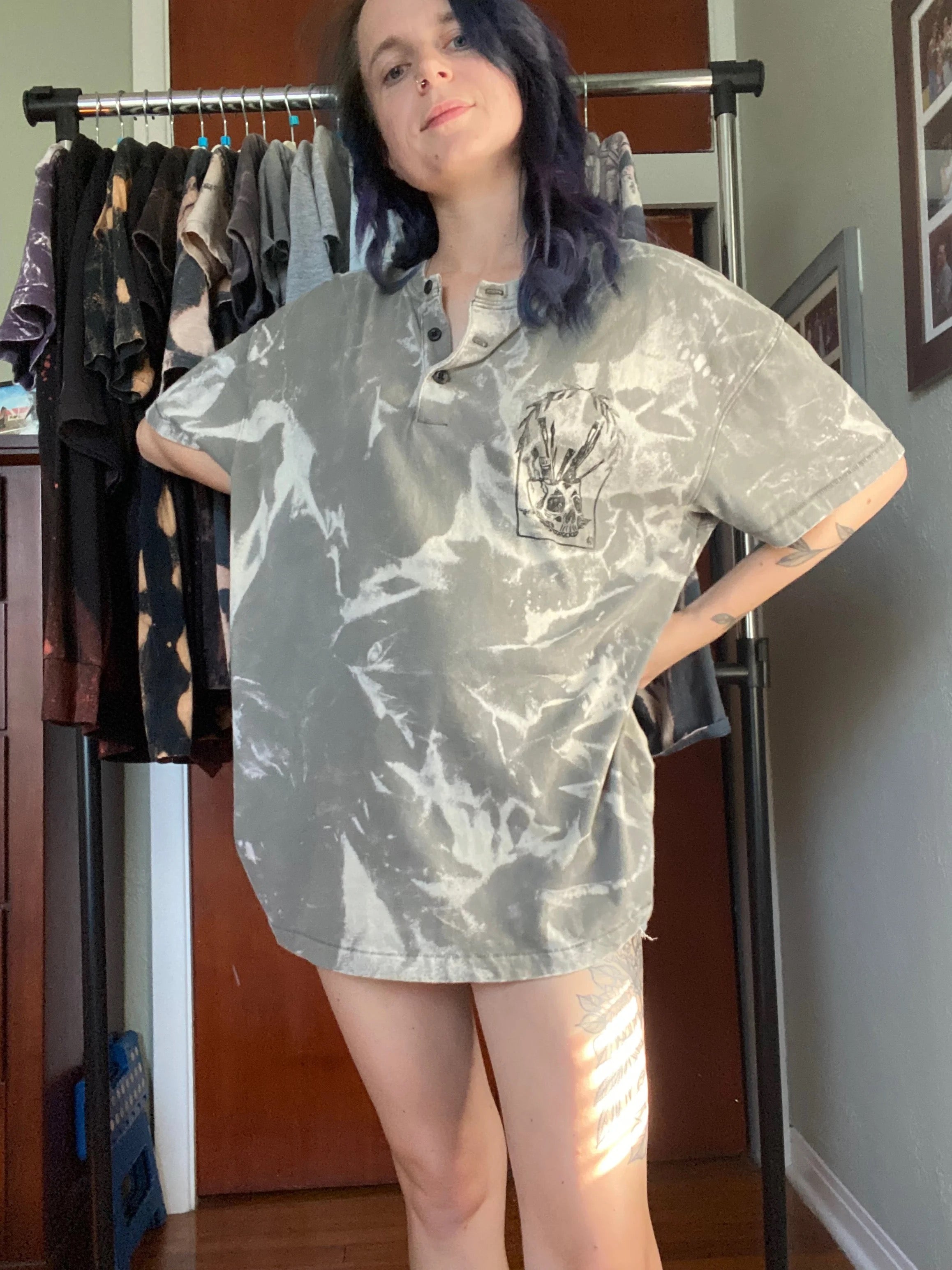 XL Starving Artist Shirt