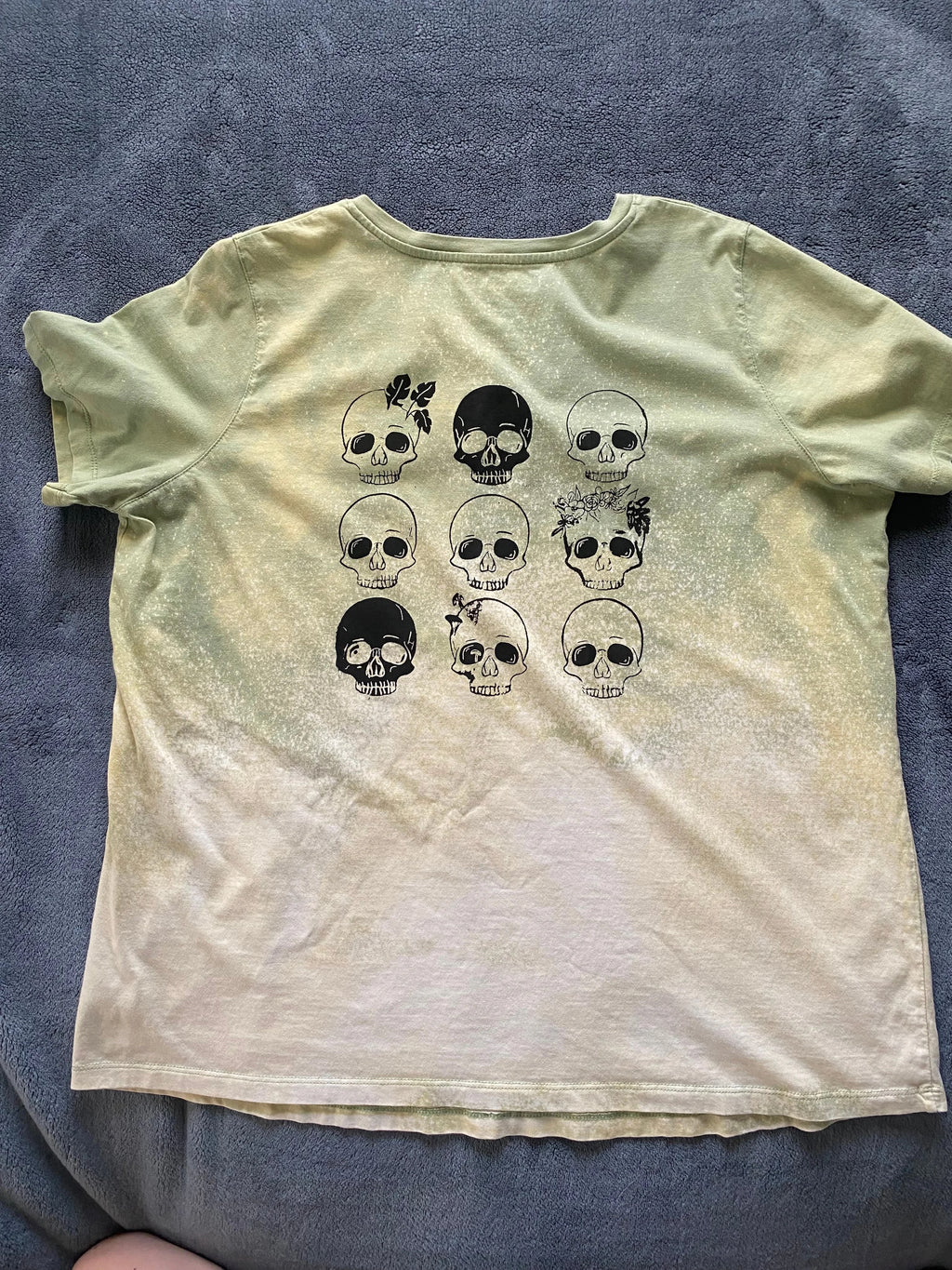 L Skulls Shirt