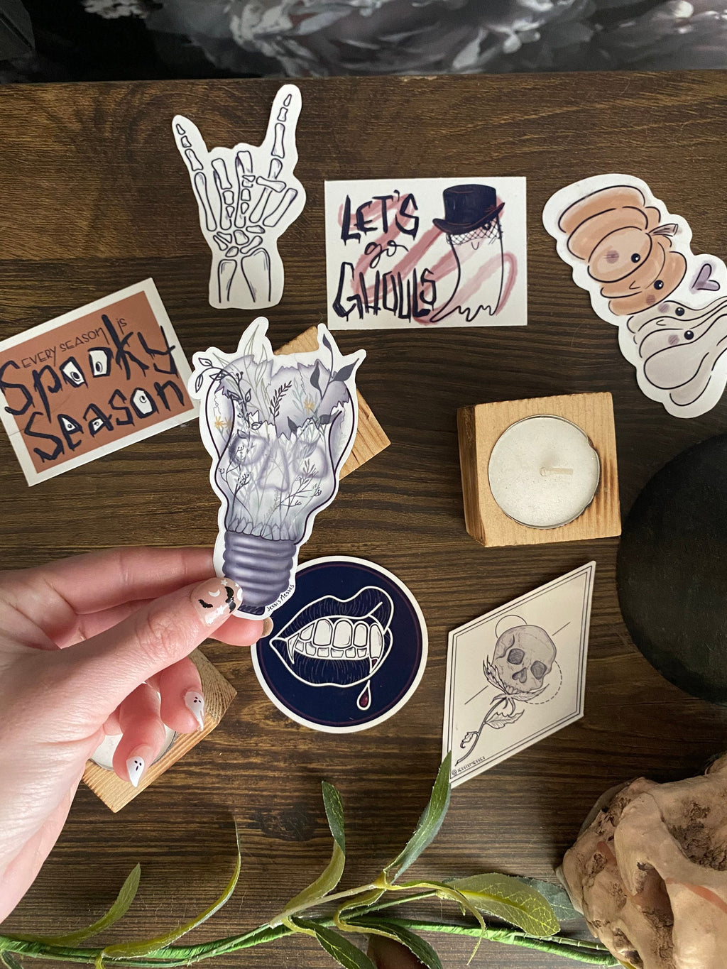 botanical lightbulb terrarium sticker
